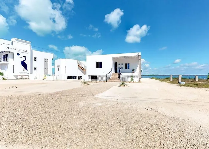 Jackson's Paradiso Gold Standard Certified * San Pedro (Ambergris Caye)